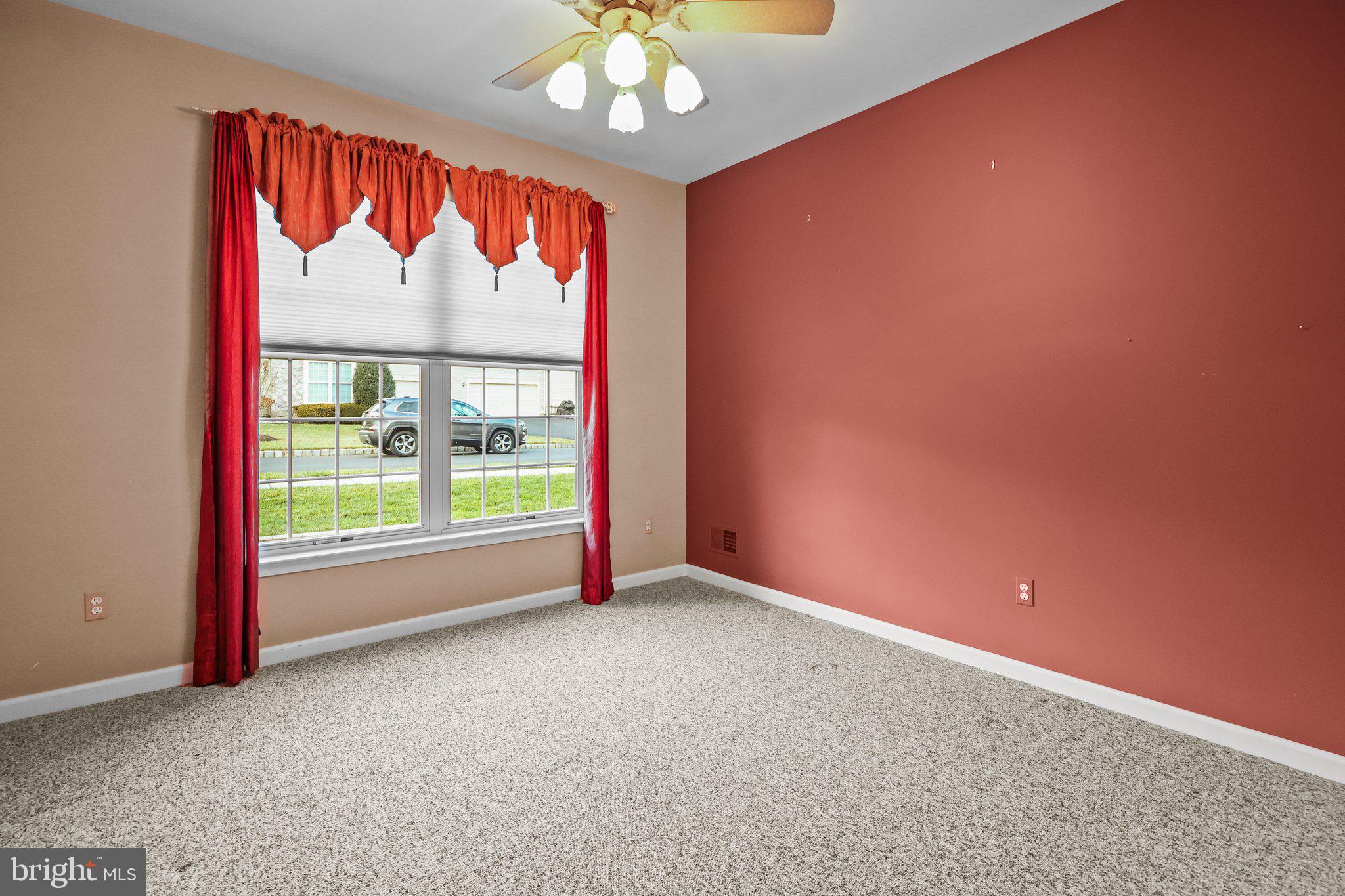 FLOWERS MILL - Residential