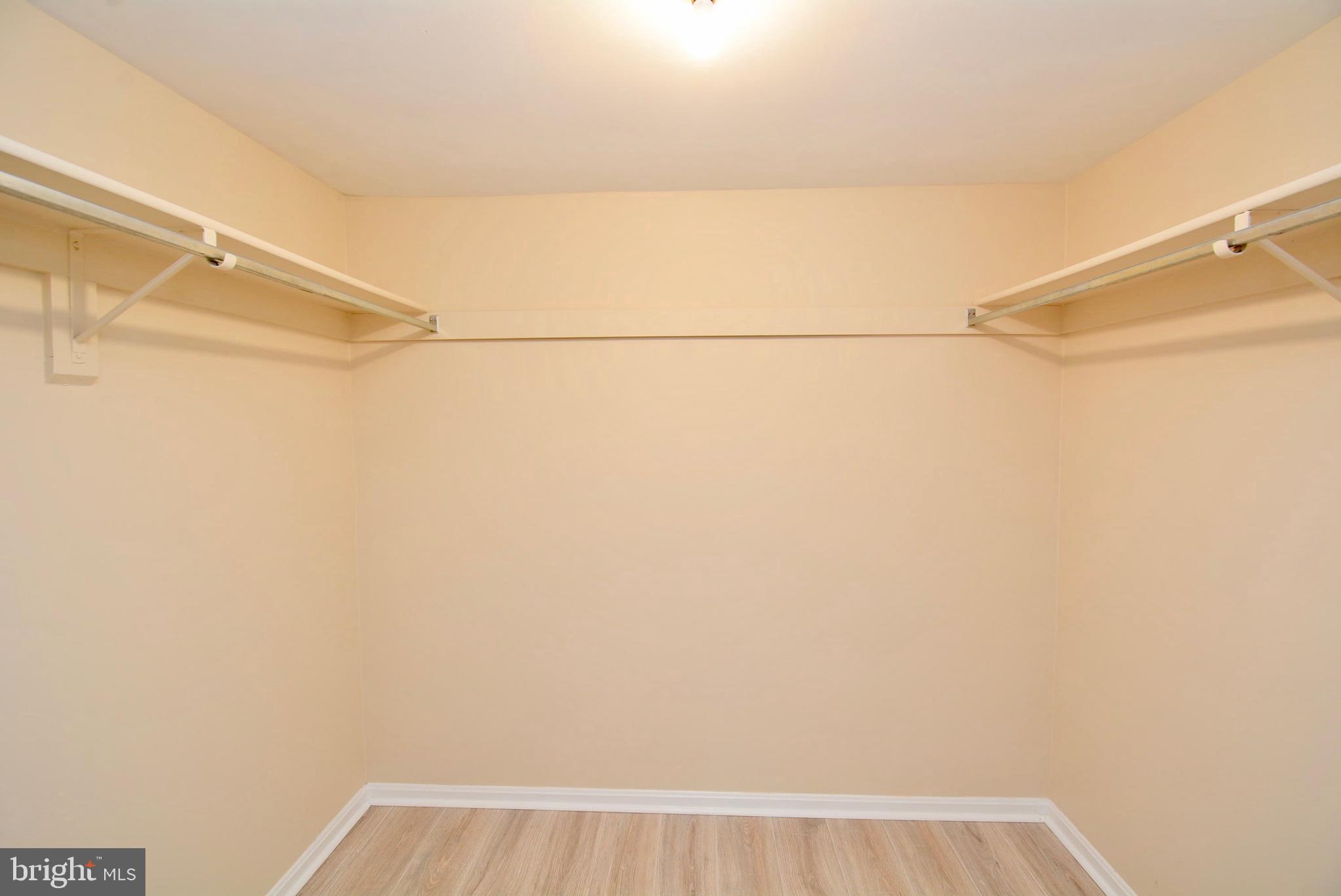 HAWTHORNE VILLAGE - Residential