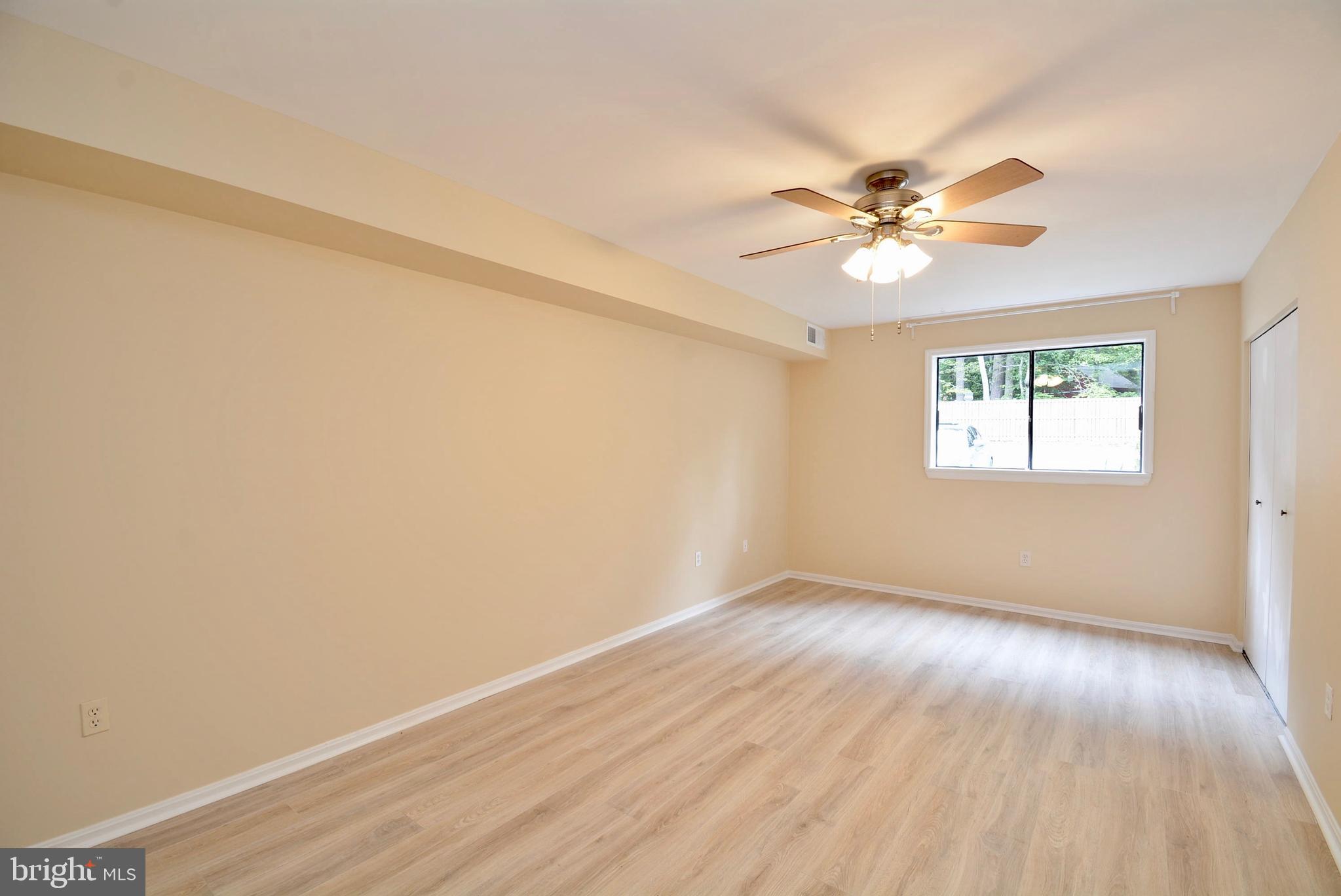 HAWTHORNE VILLAGE - Residential