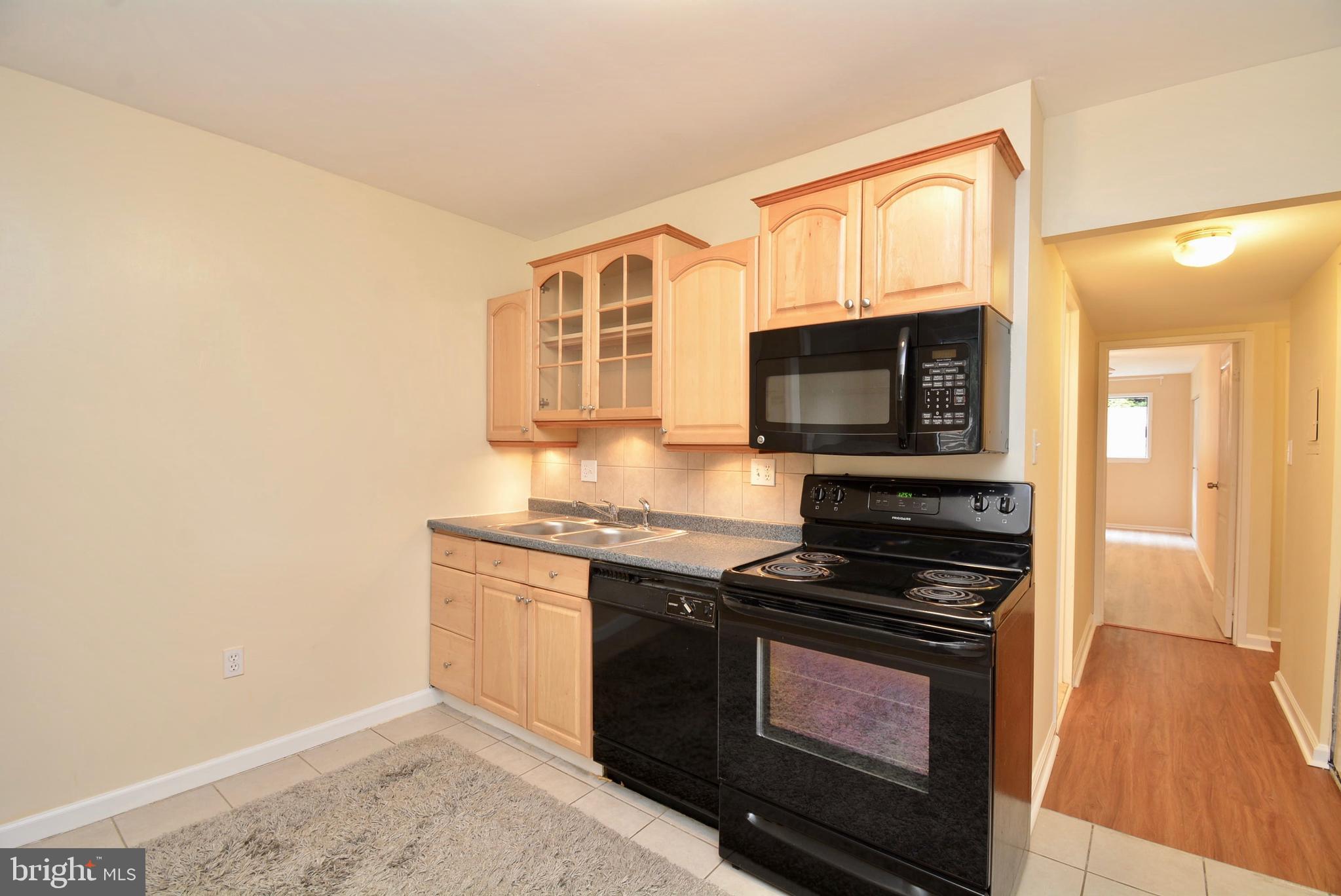 HAWTHORNE VILLAGE - Residential