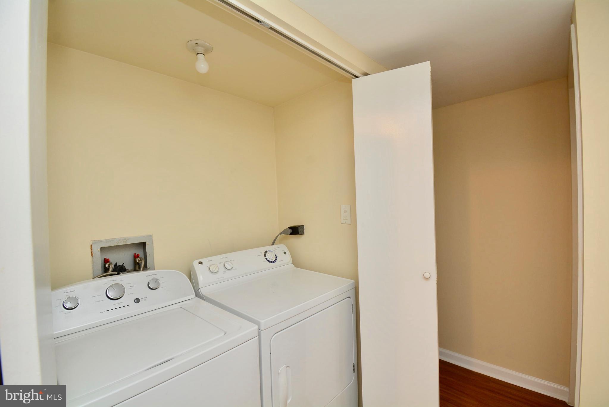 HAWTHORNE VILLAGE - Residential