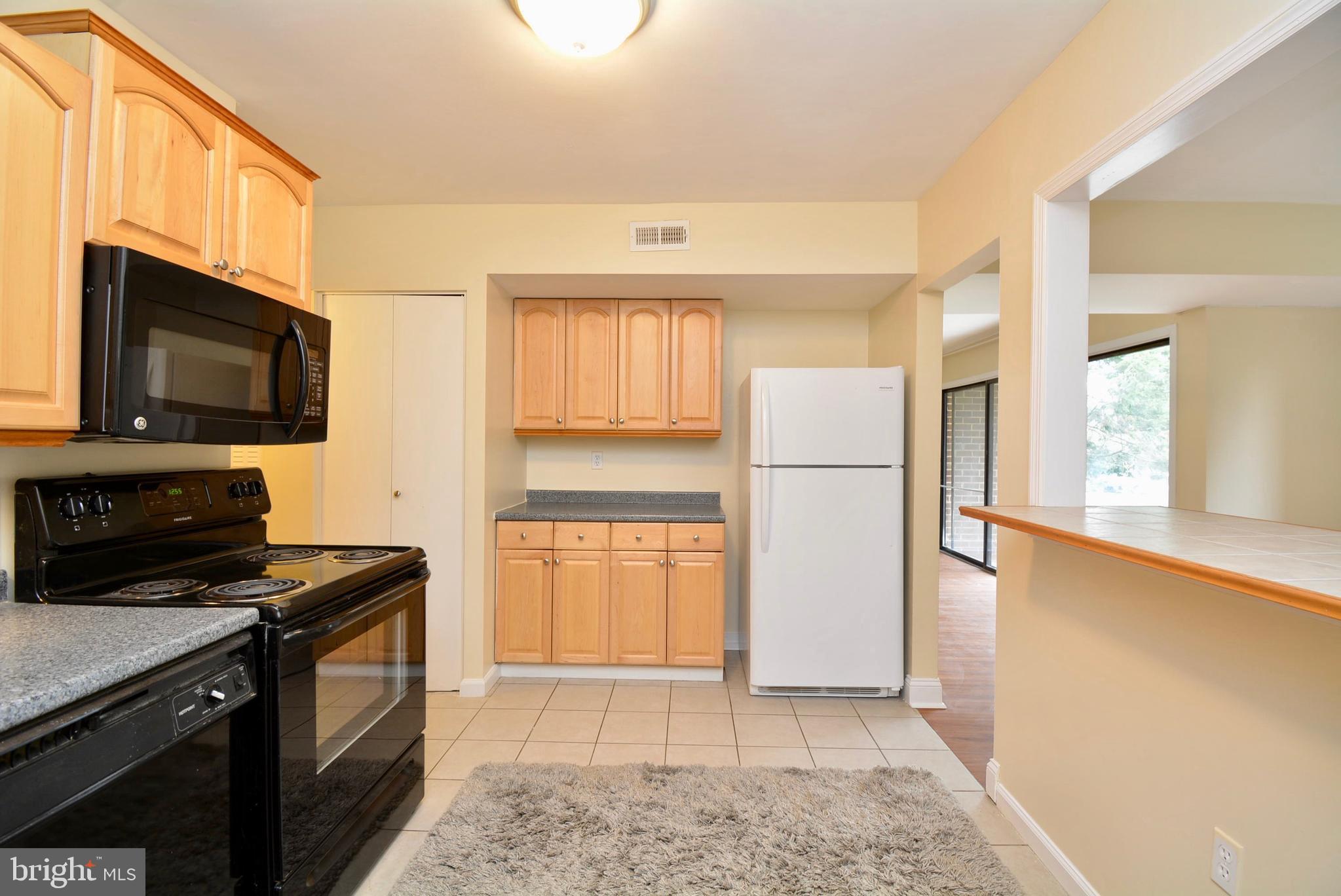 HAWTHORNE VILLAGE - Residential