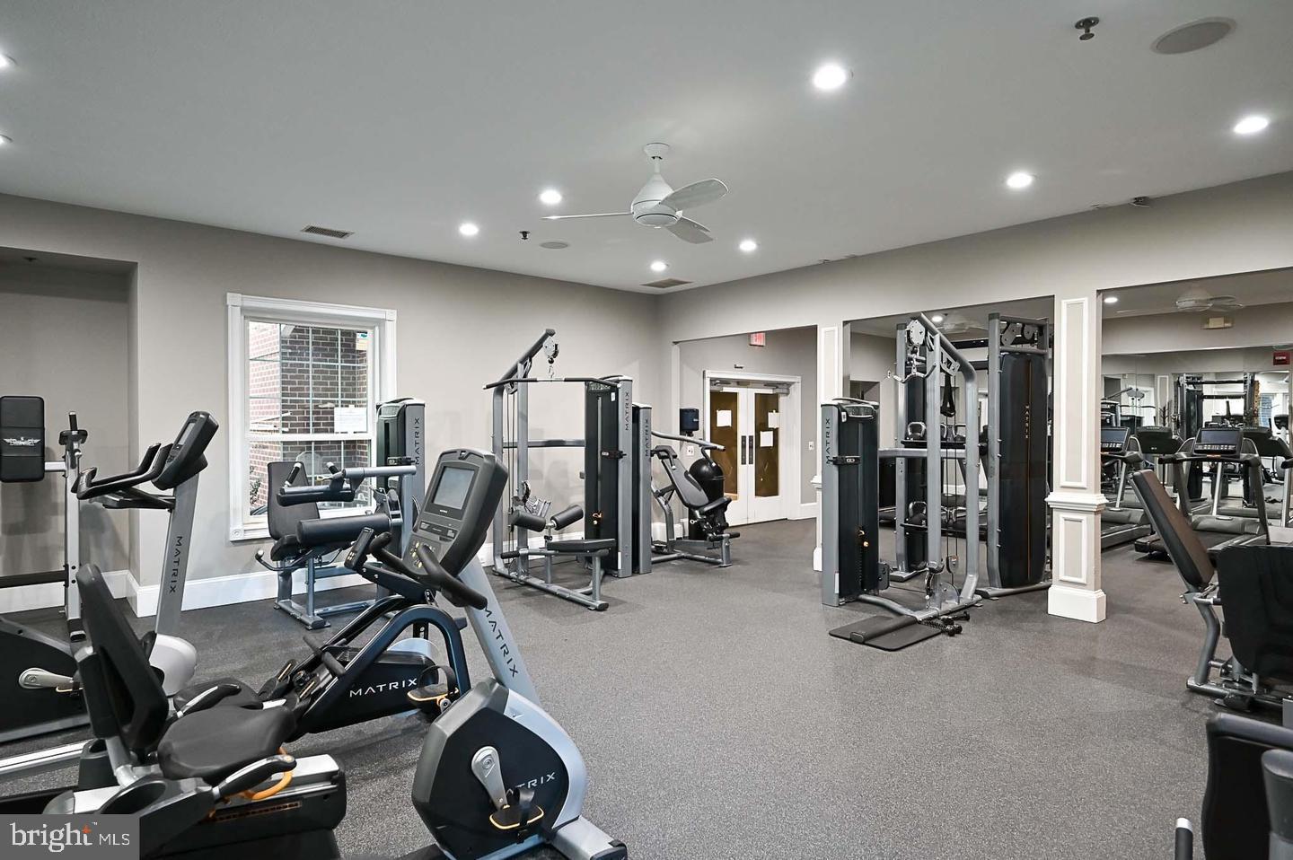 GATES OF MCLEAN - Residential Lease