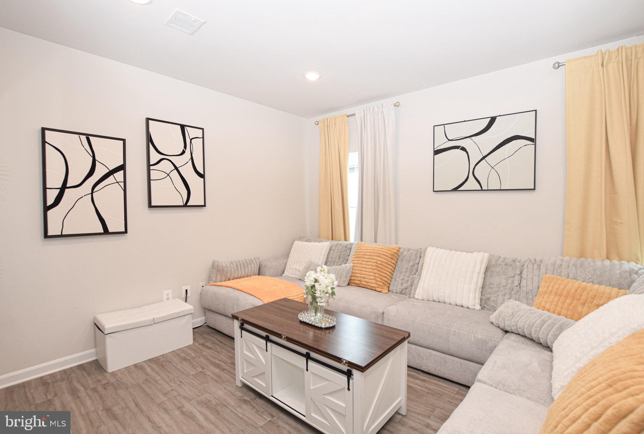 DILLON FARM - Residential