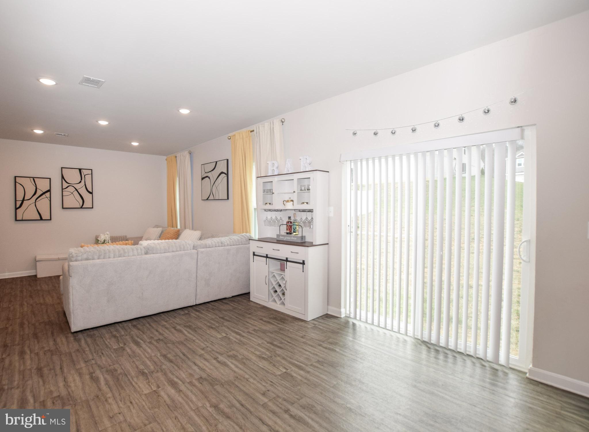 DILLON FARM - Residential