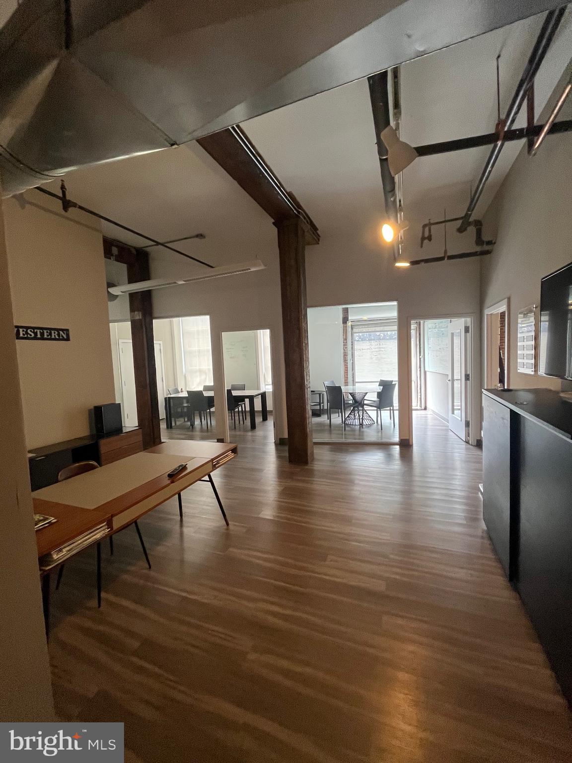 NORTHERN LIBERTIES - Commercial Lease