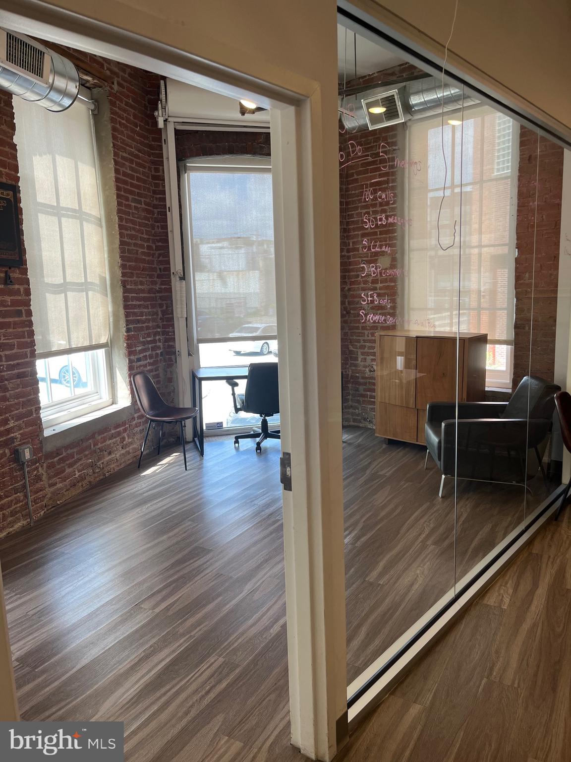 NORTHERN LIBERTIES - Commercial Lease