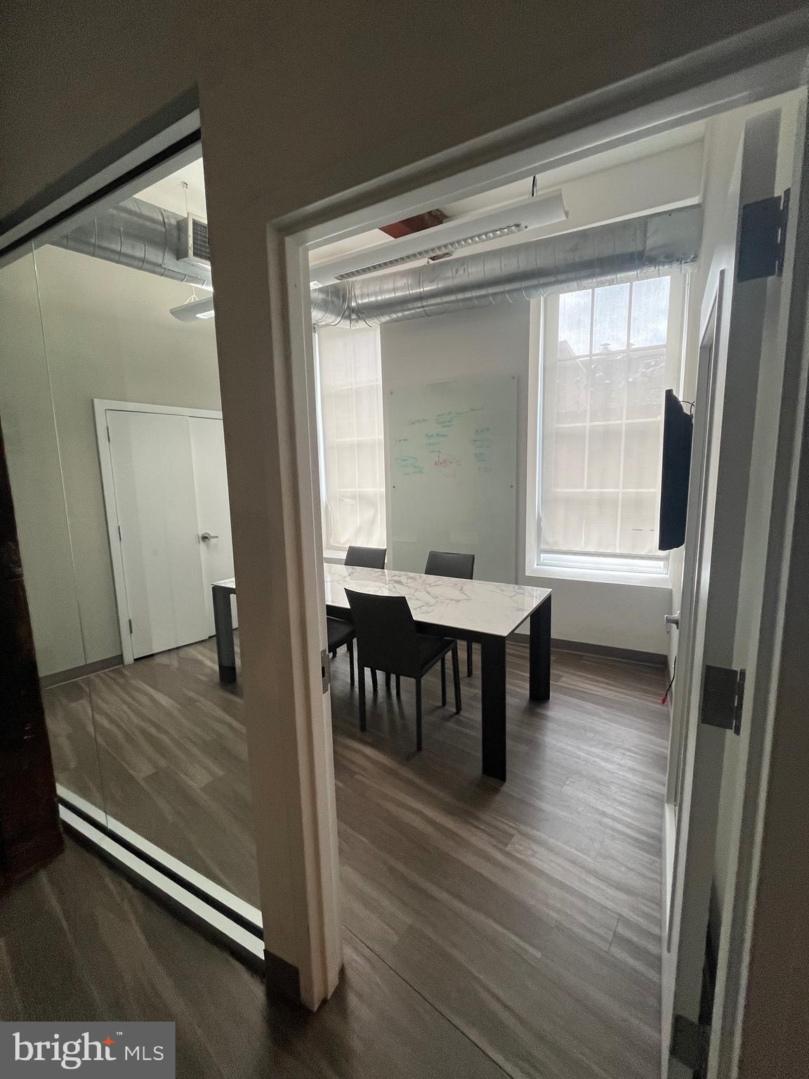 NORTHERN LIBERTIES - Commercial Lease