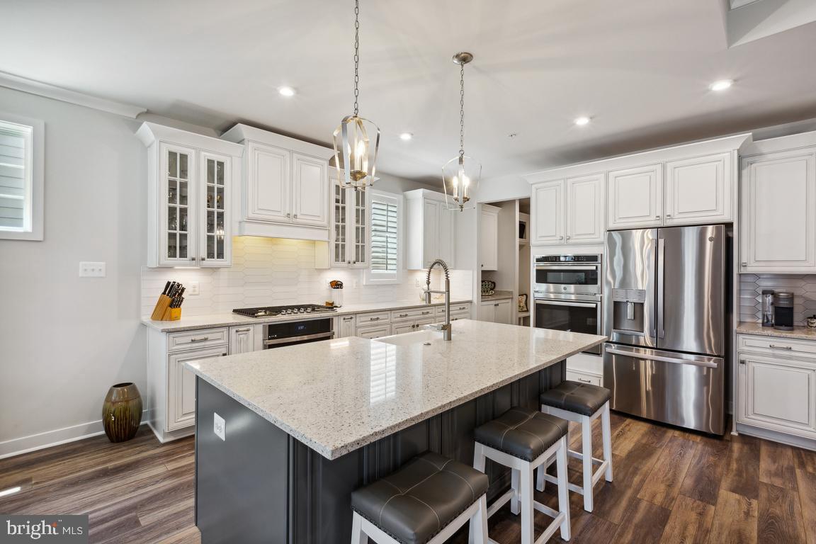 TWO RIVERS - Residential