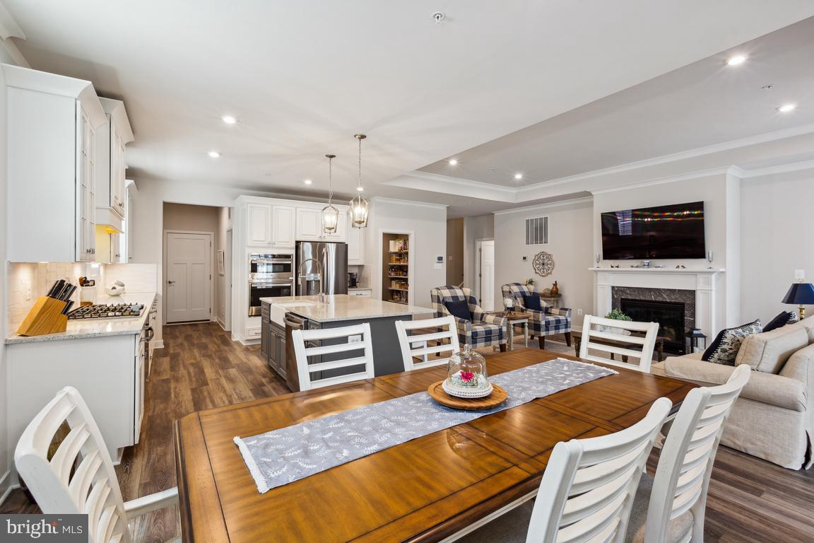 TWO RIVERS - Residential