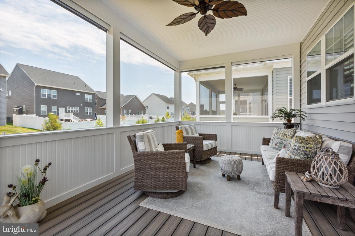 TWO RIVERS - Residential