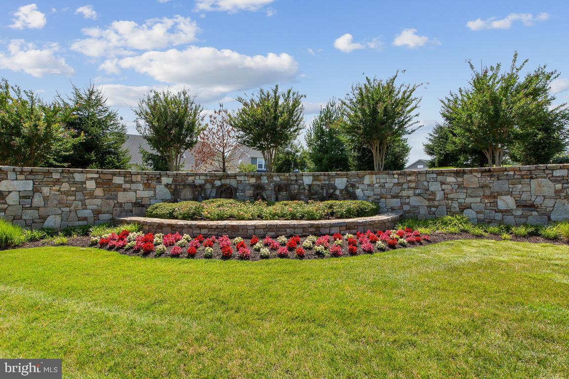 TWO RIVERS - Residential