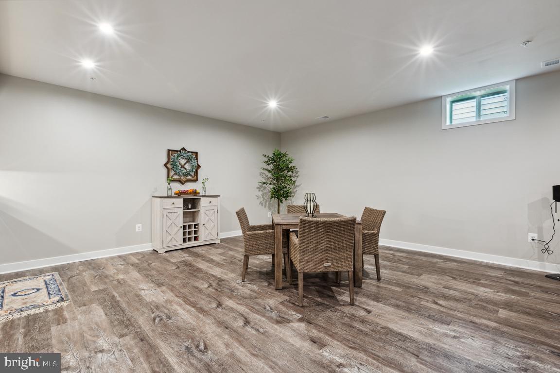 TWO RIVERS - Residential