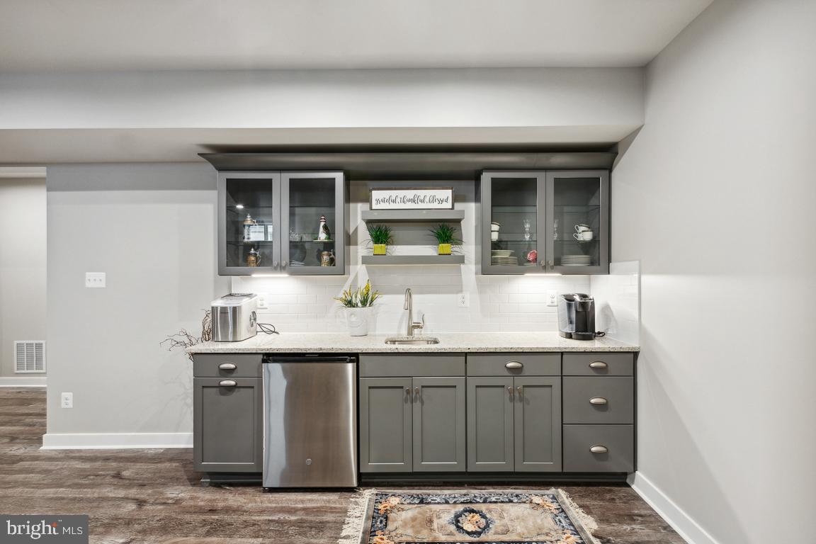 TWO RIVERS - Residential