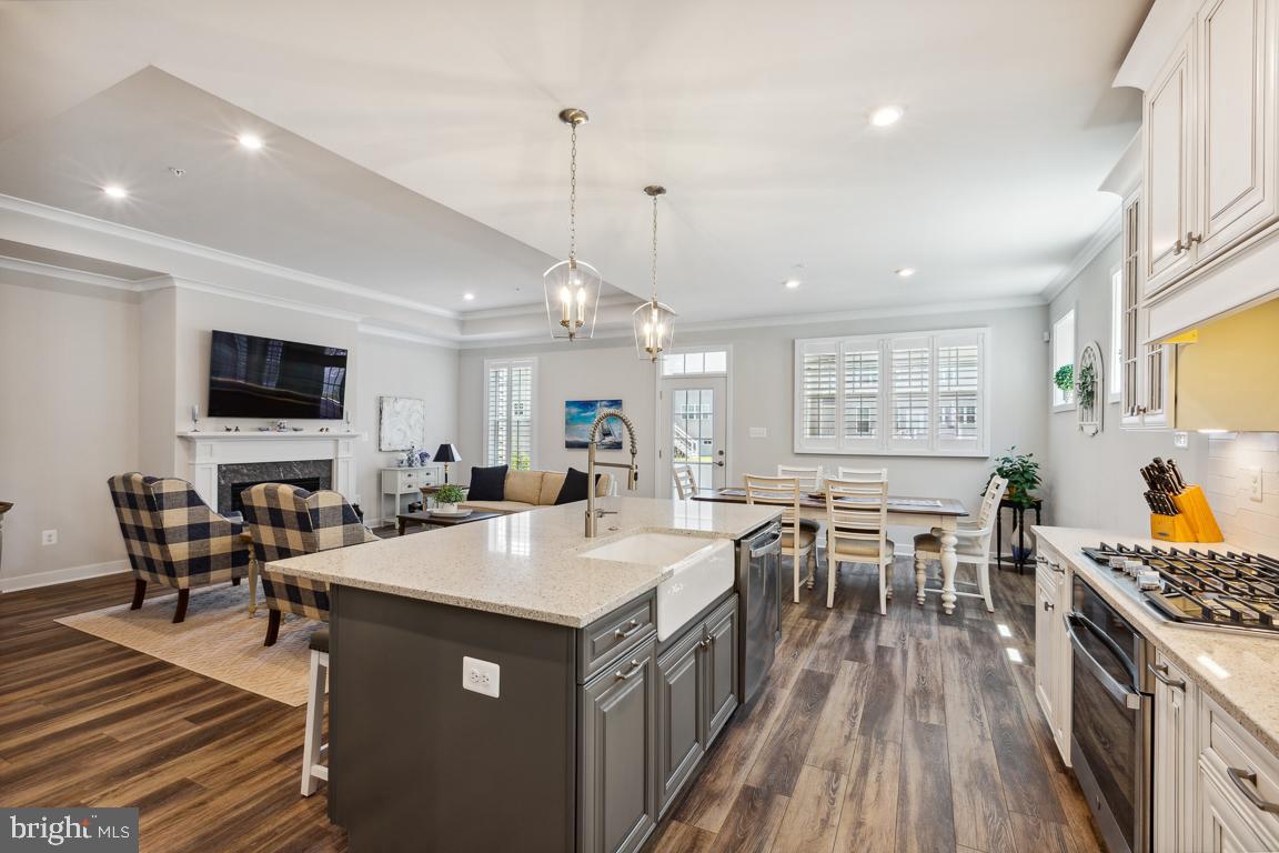 TWO RIVERS - Residential