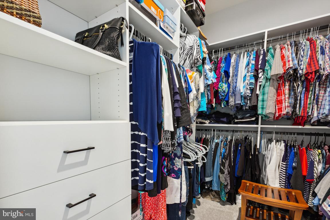 TWO RIVERS - Residential