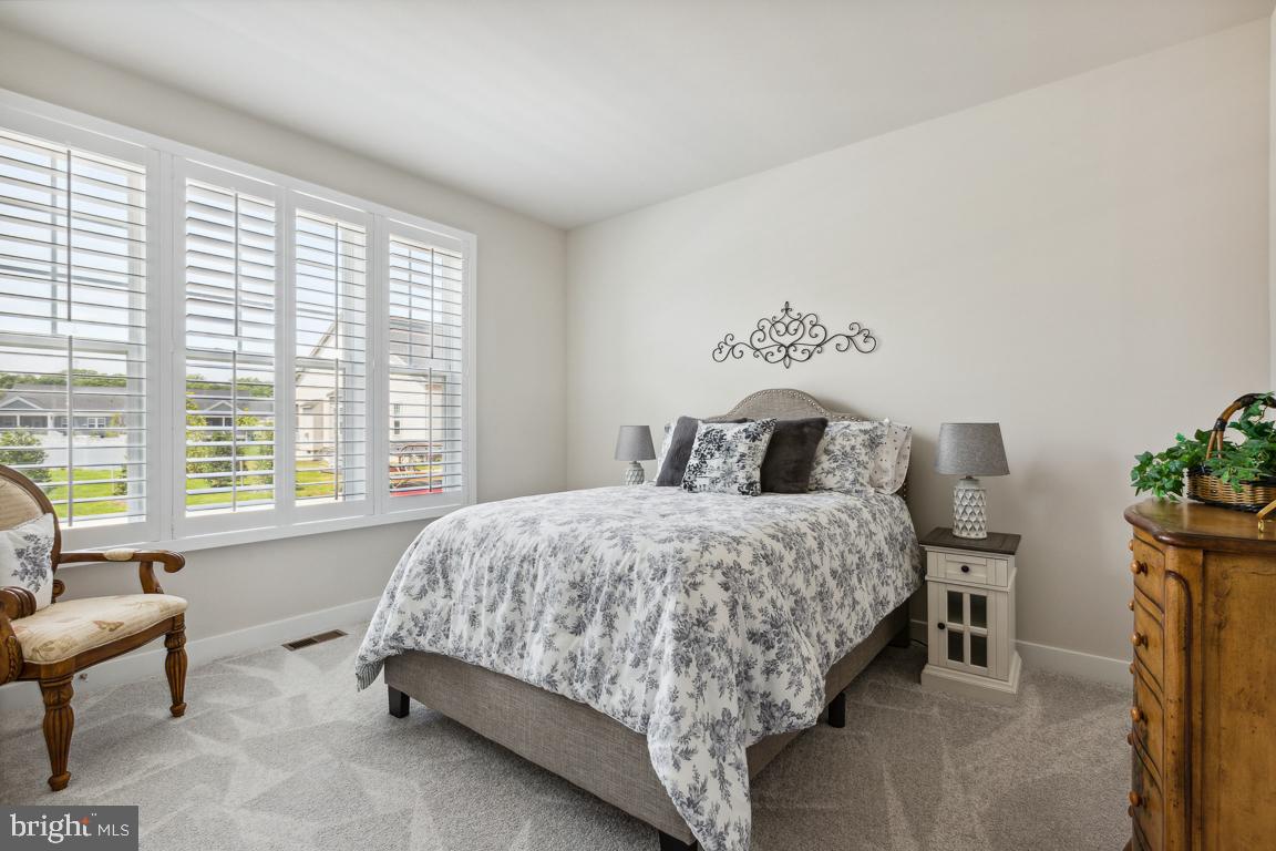 TWO RIVERS - Residential