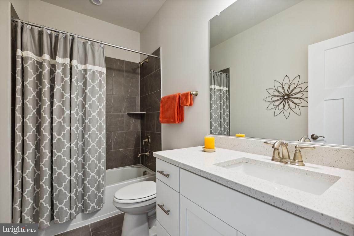 TWO RIVERS - Residential