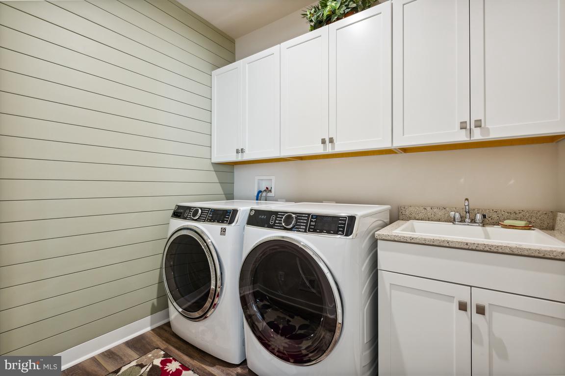 TWO RIVERS - Residential