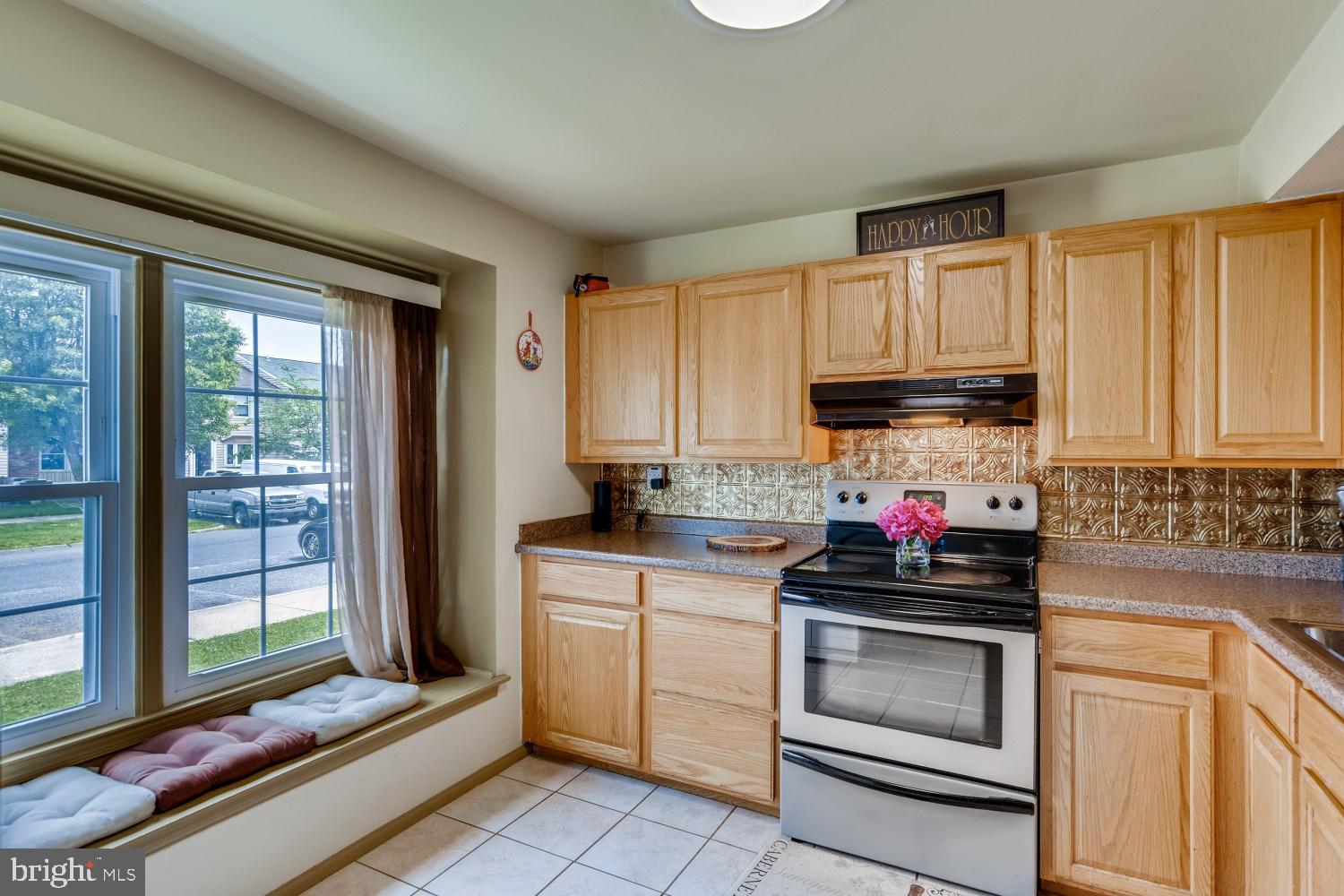 KINGS COURT - Residential