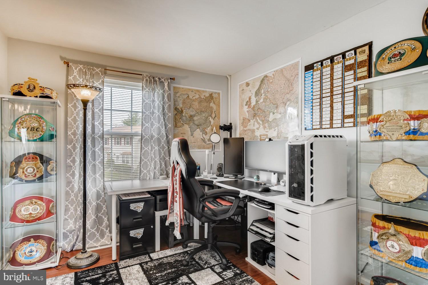 KINGS COURT - Residential