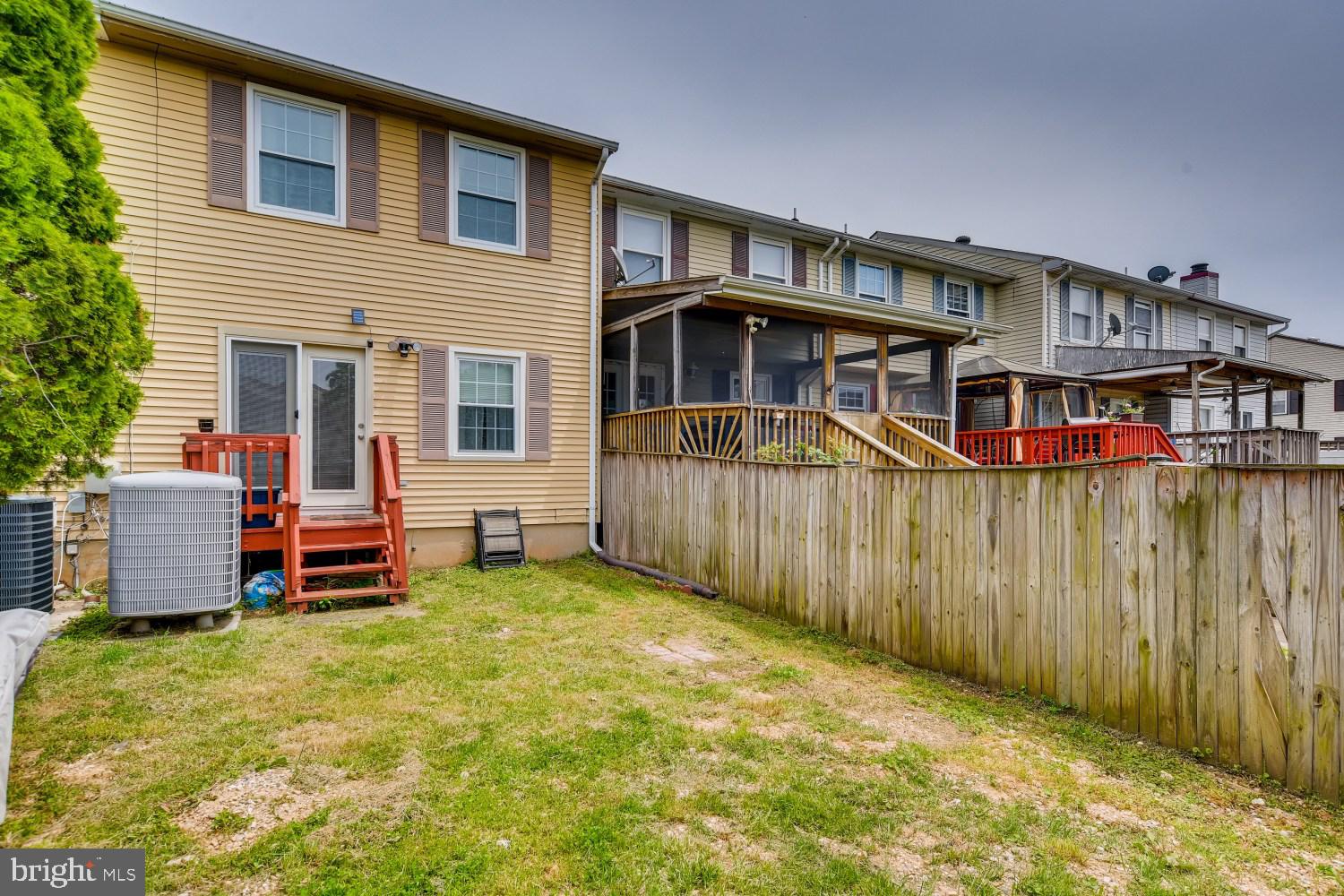 KINGS COURT - Residential