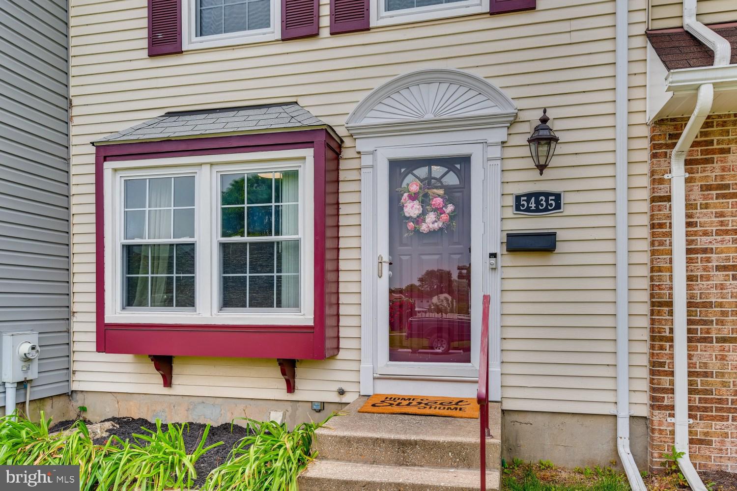 KINGS COURT - Residential