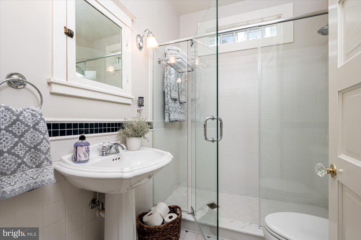 MURRAY HILL - Residential