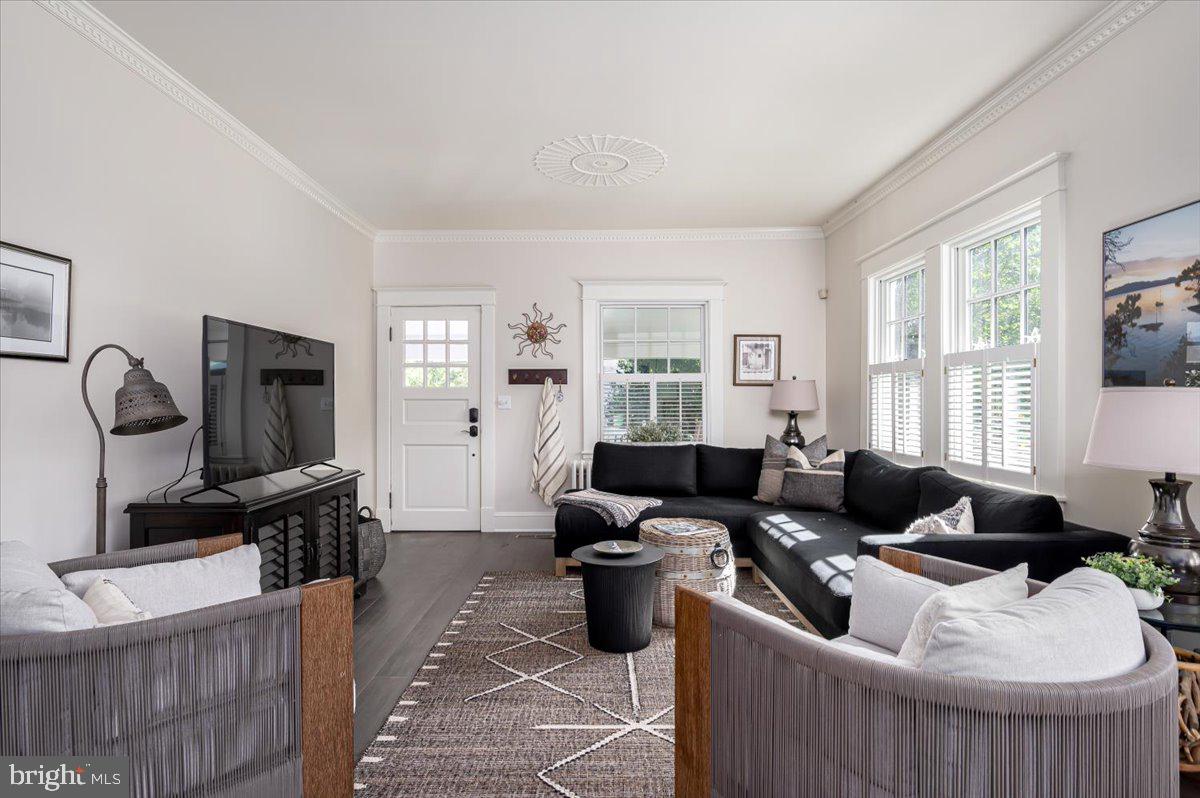 MURRAY HILL - Residential