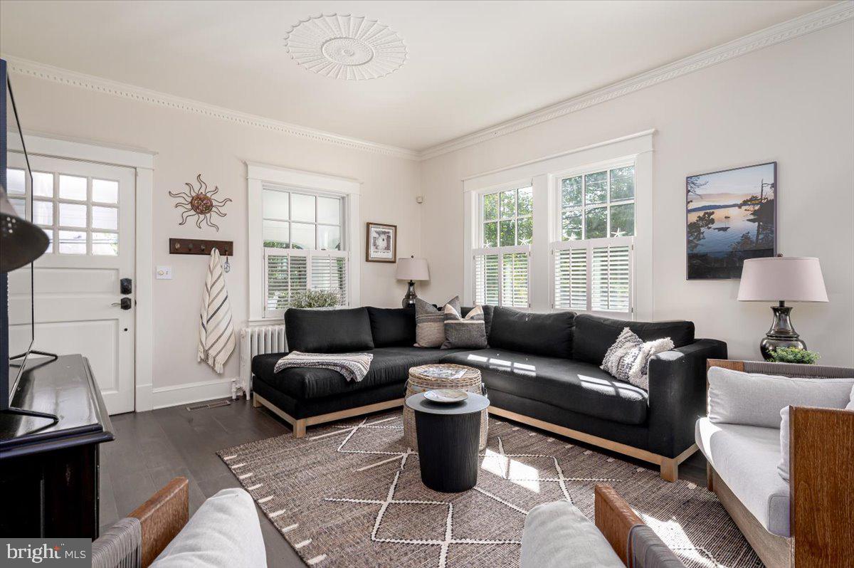 MURRAY HILL - Residential