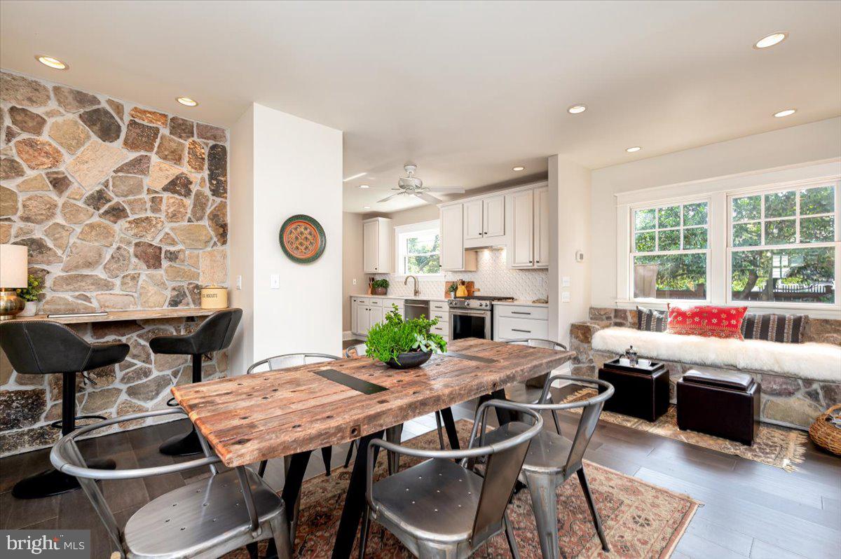 MURRAY HILL - Residential