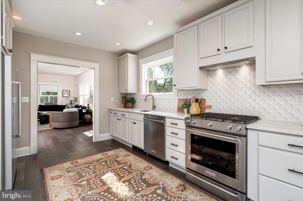 MURRAY HILL - Residential