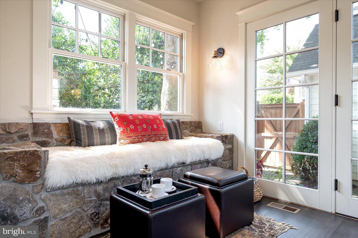 MURRAY HILL - Residential