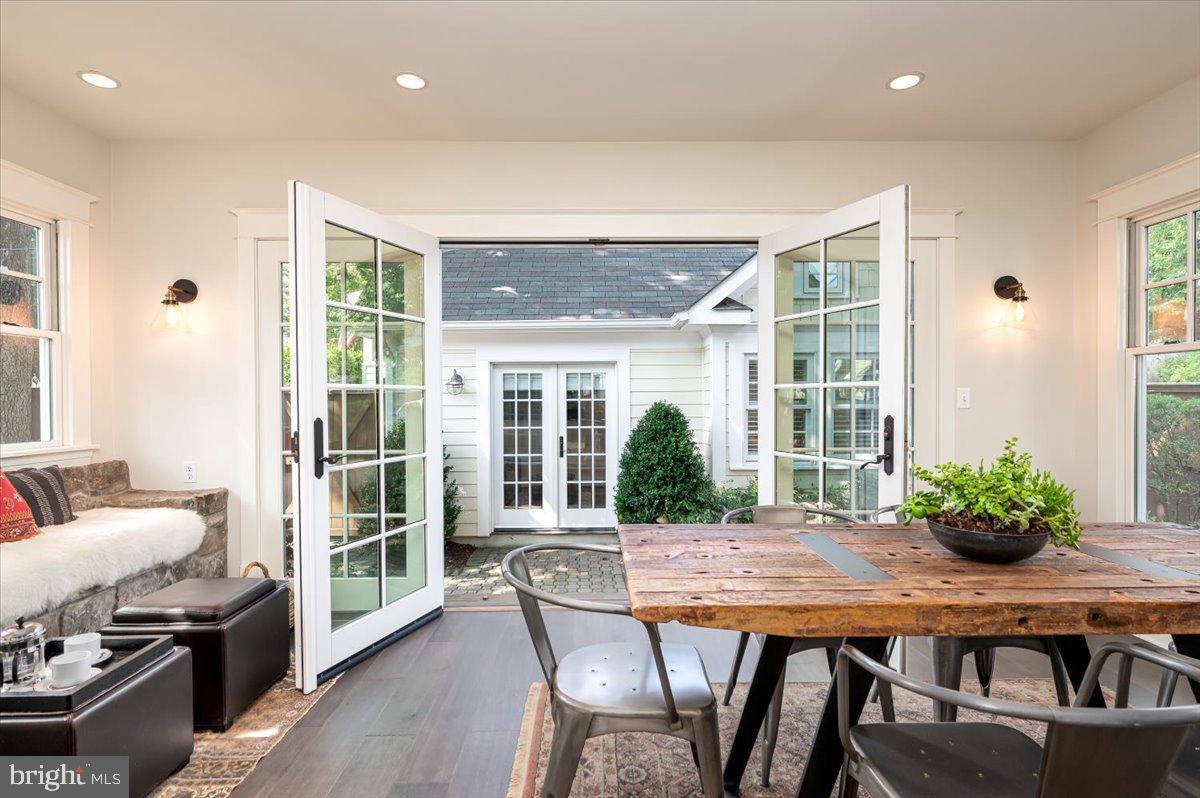 MURRAY HILL - Residential