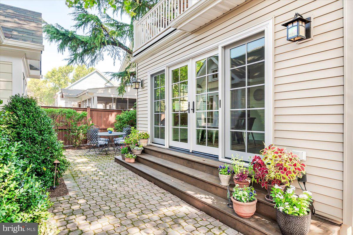 MURRAY HILL - Residential