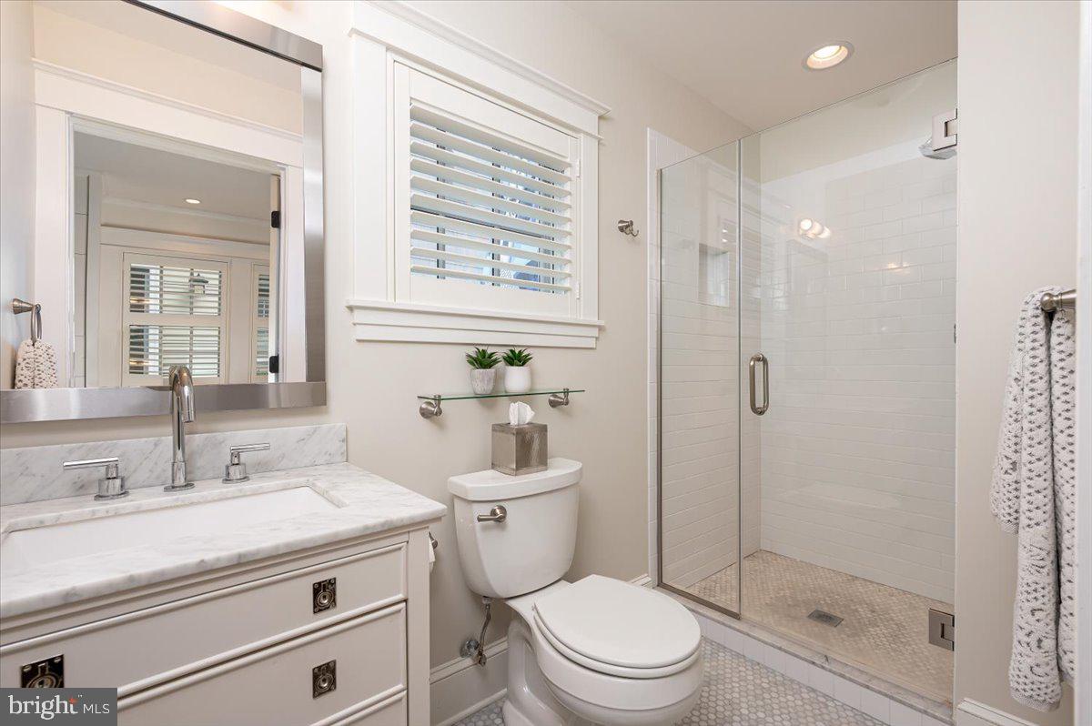 MURRAY HILL - Residential