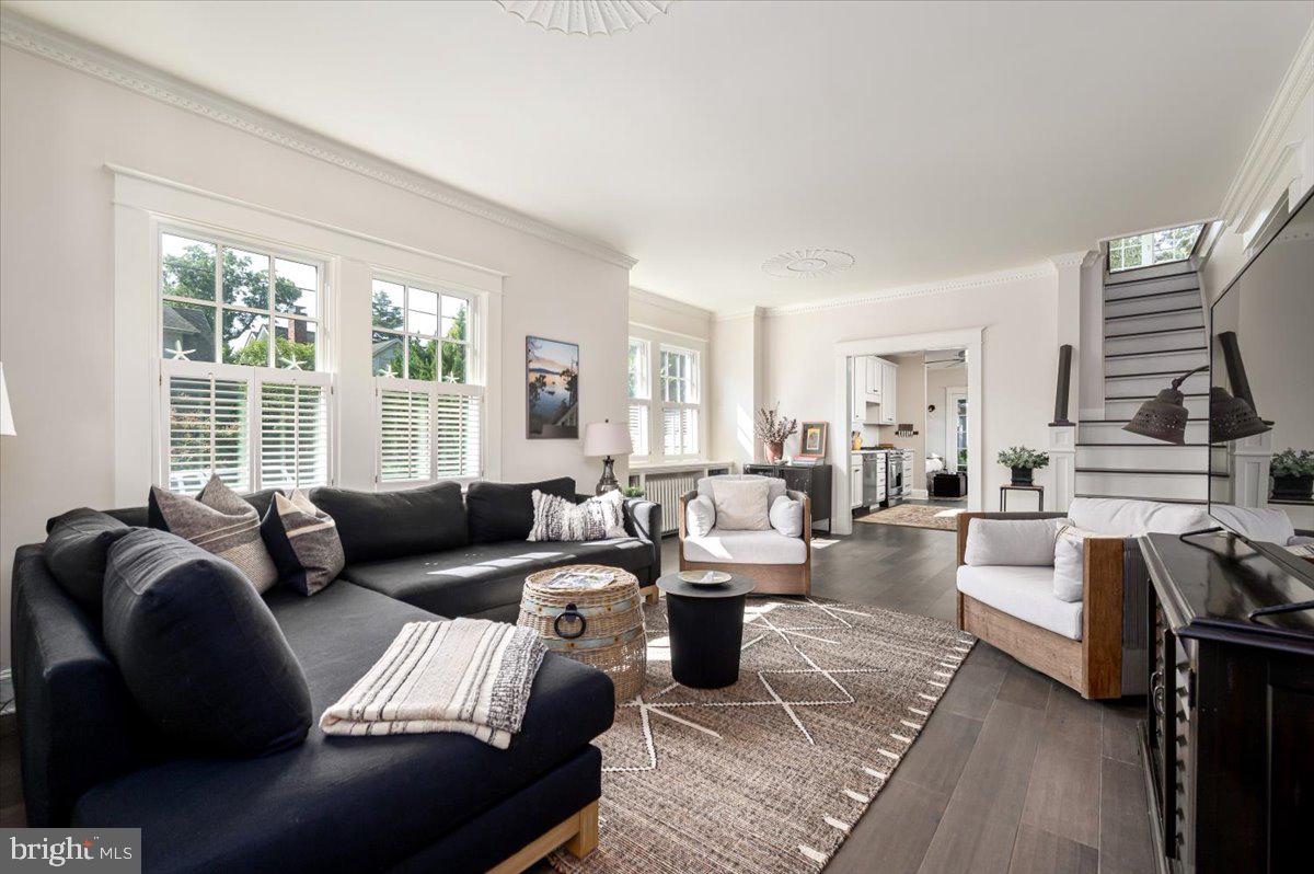 MURRAY HILL - Residential