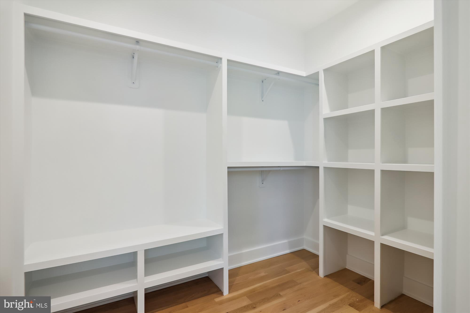 KENSINGTON TERRACE - Residential