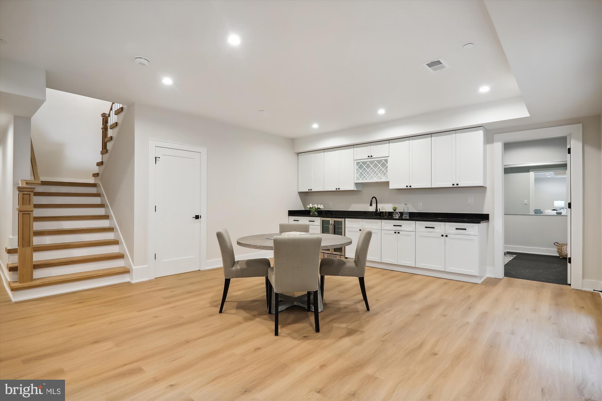 KENSINGTON TERRACE - Residential