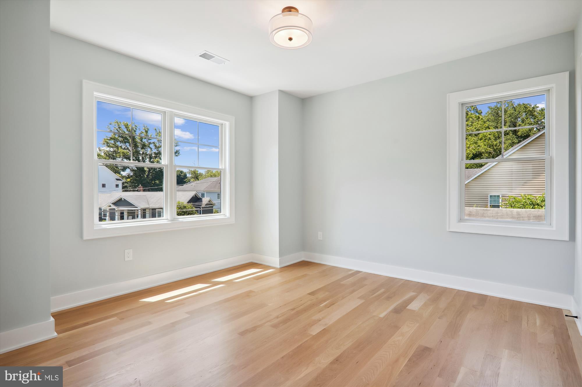 KENSINGTON TERRACE - Residential