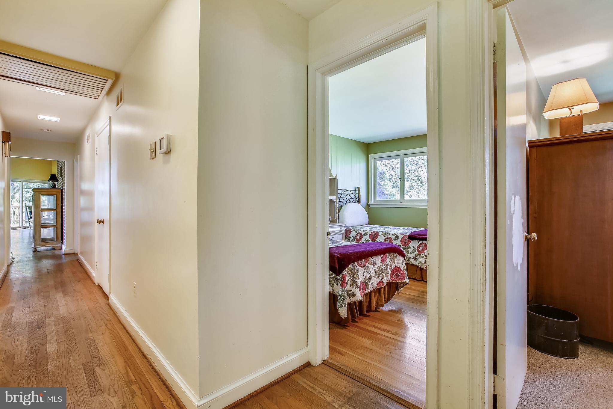 THE ENGLISH HILLS - Residential