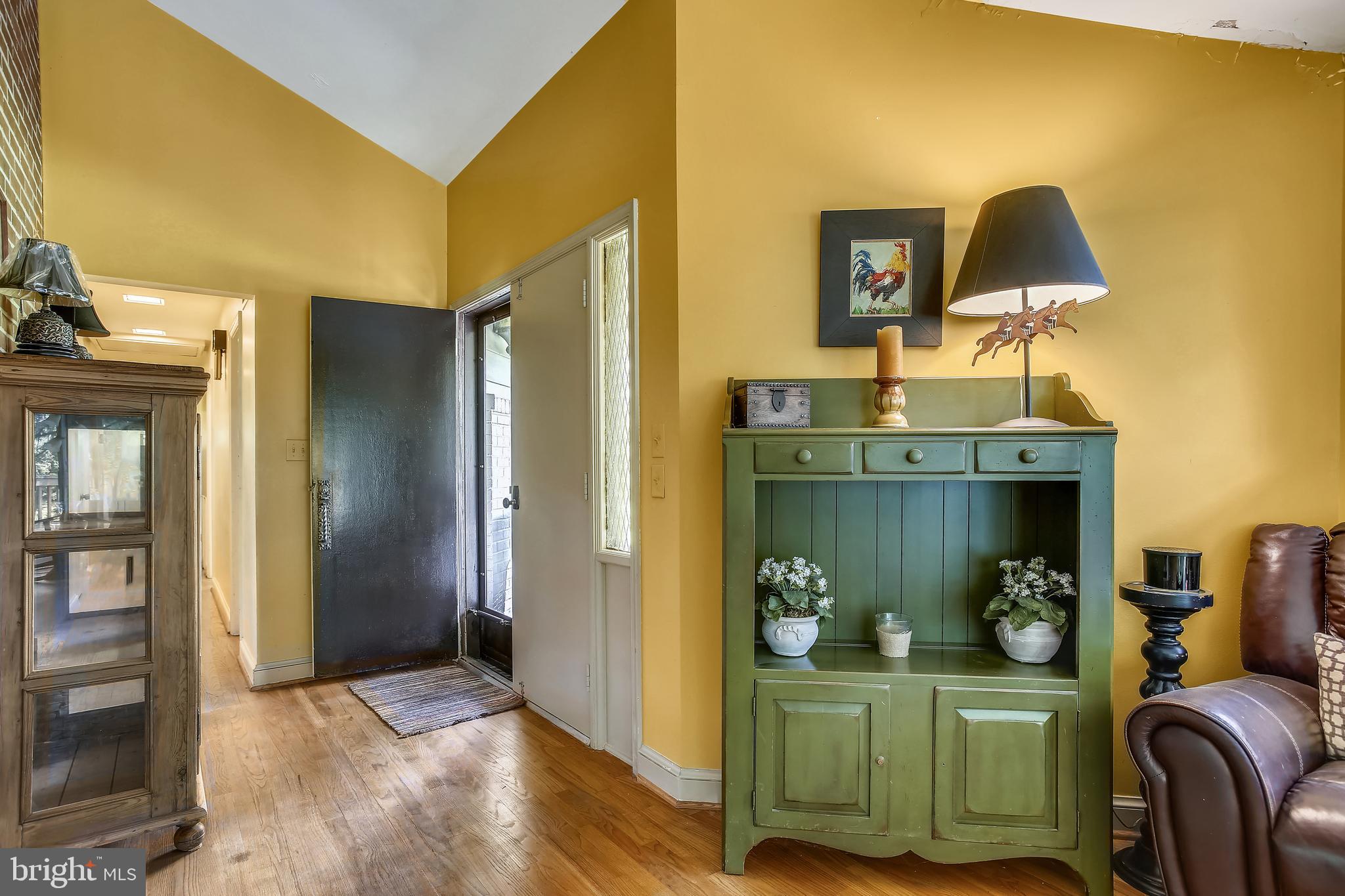 THE ENGLISH HILLS - Residential