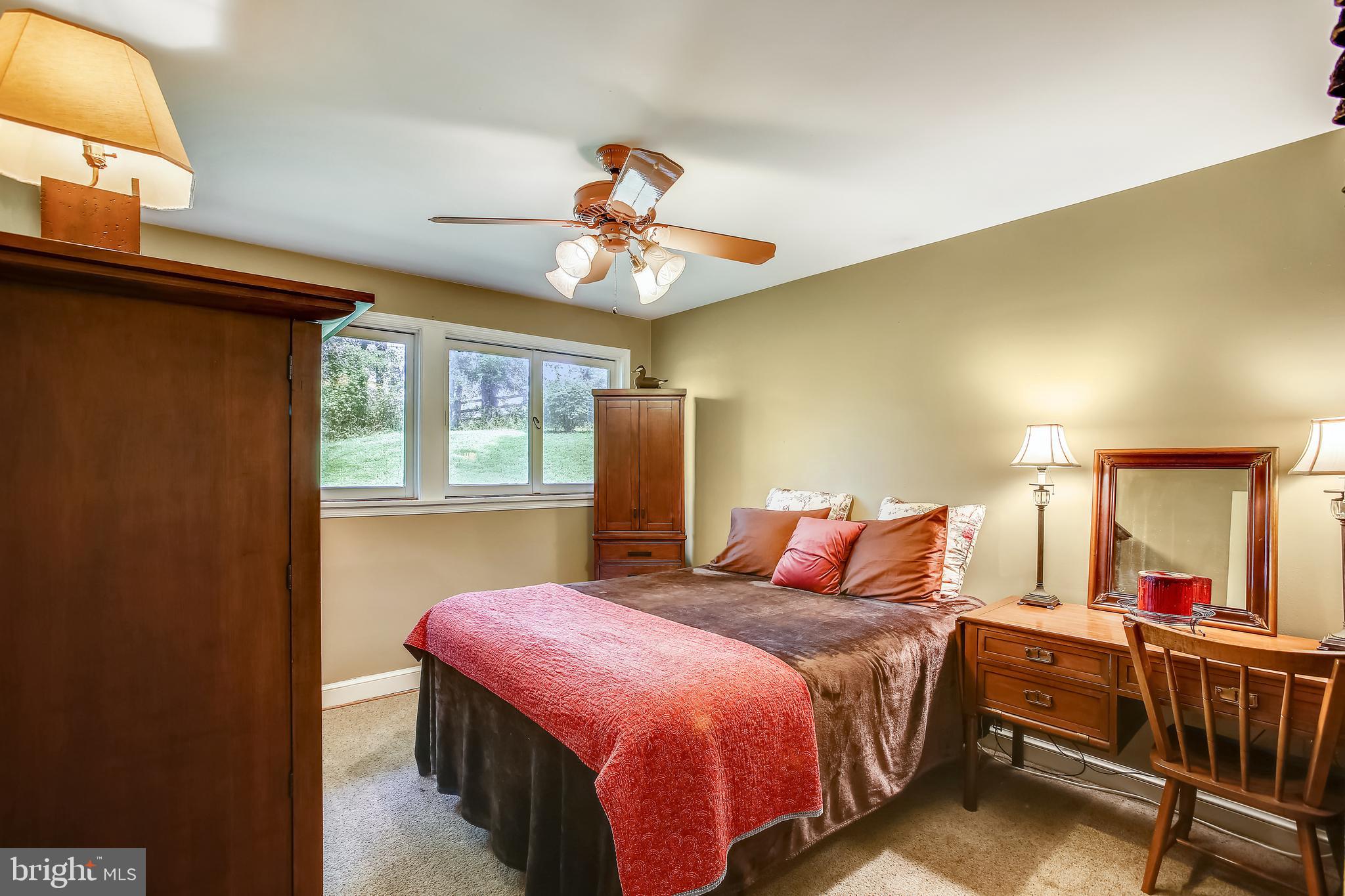 THE ENGLISH HILLS - Residential