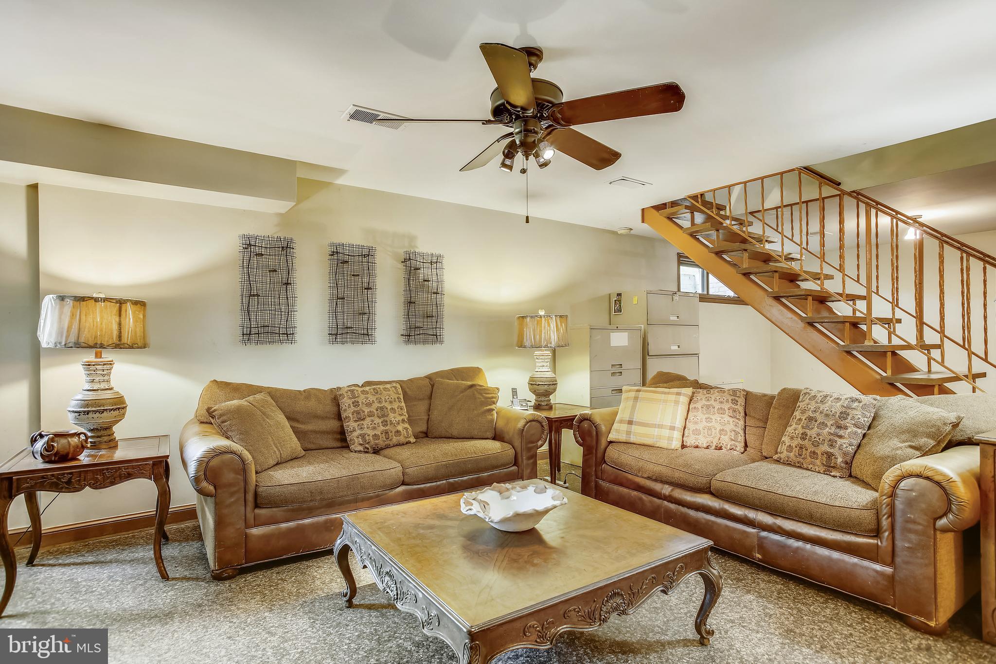 THE ENGLISH HILLS - Residential