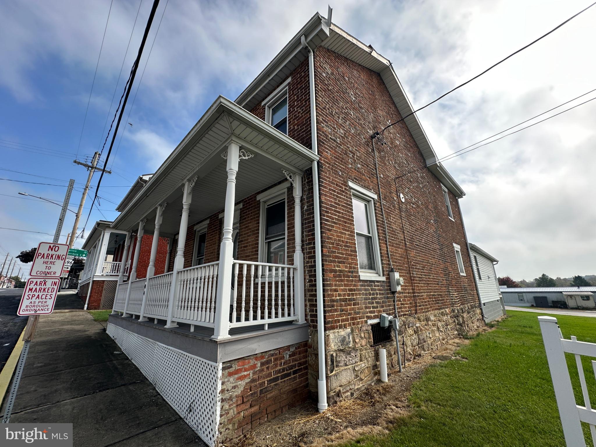 104 W MAIN STREET