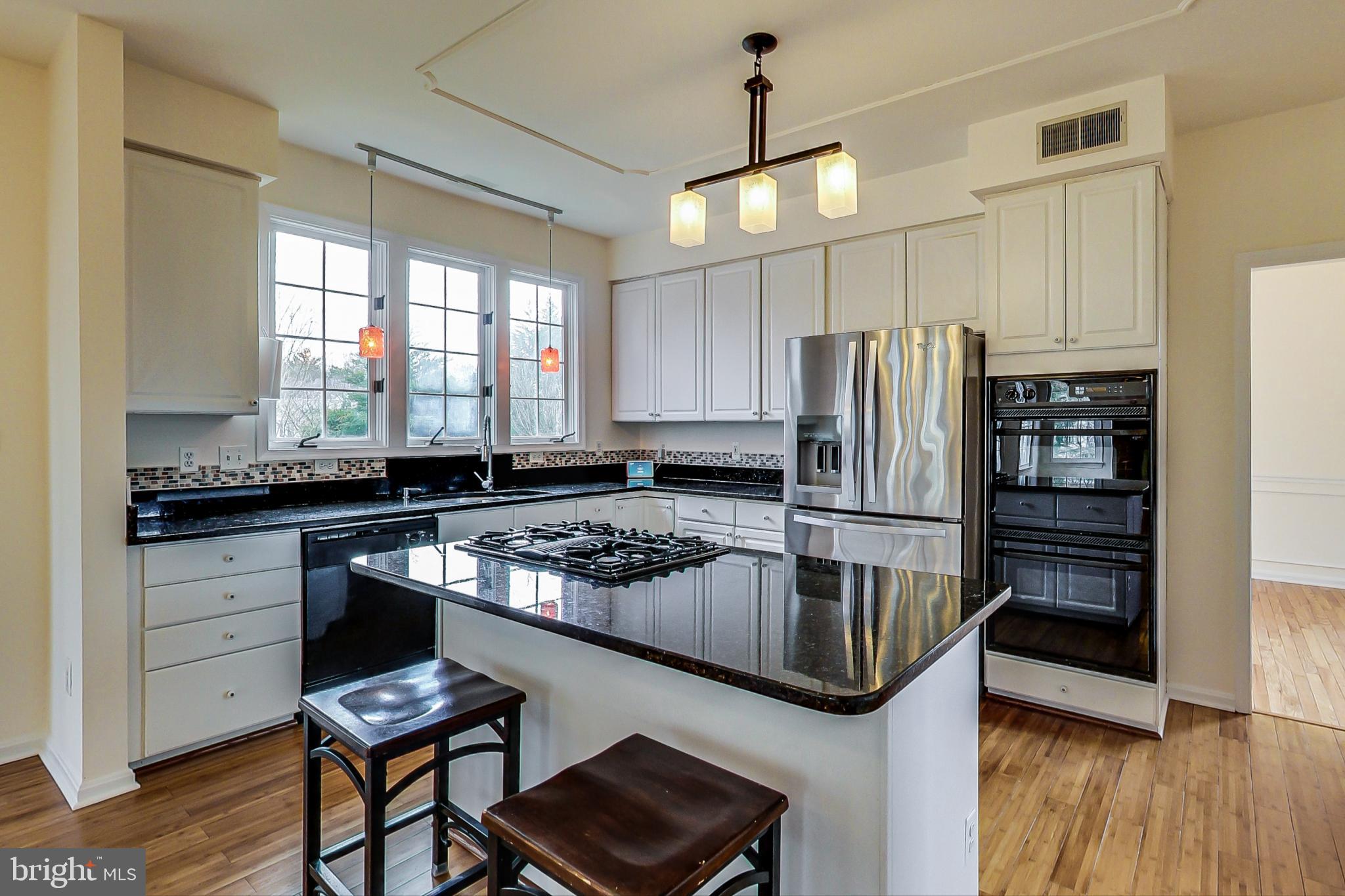 CROSSPOINTE - Residential