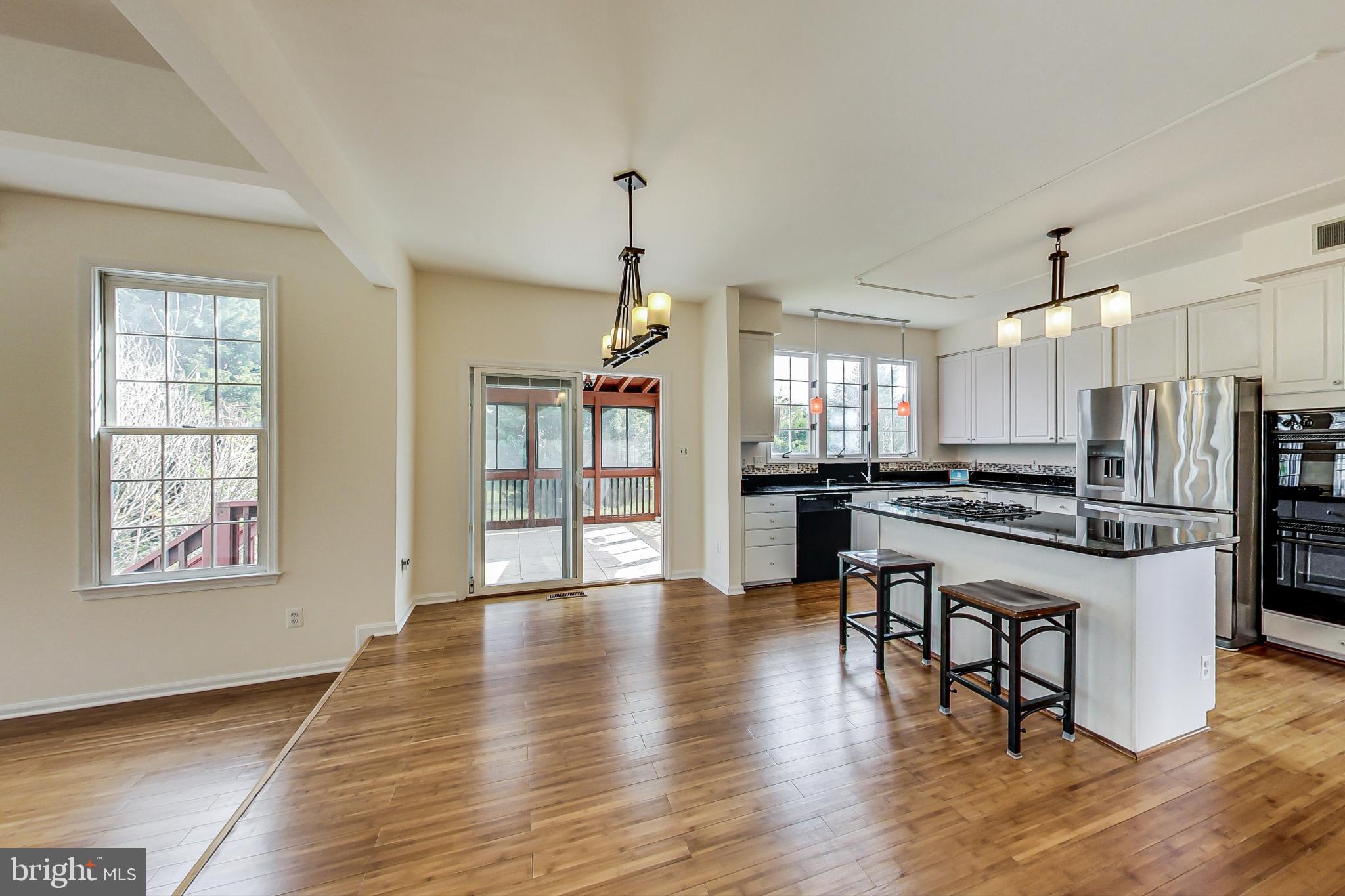 CROSSPOINTE - Residential