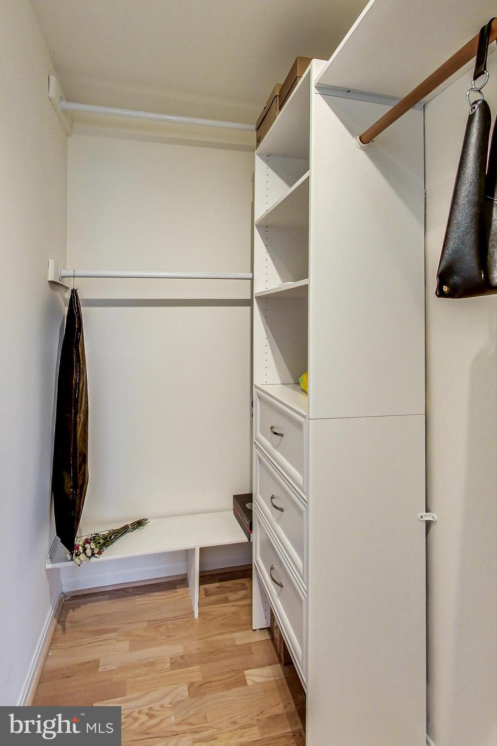 CROSSPOINTE - Residential