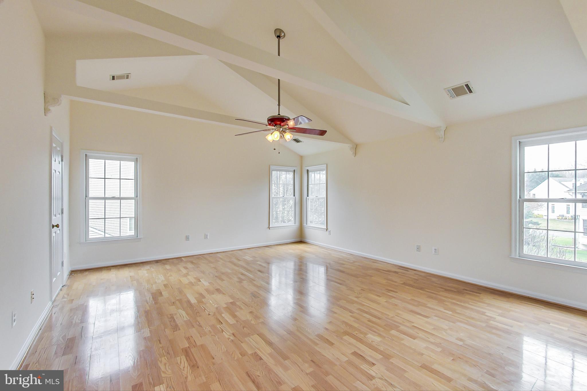 CROSSPOINTE - Residential