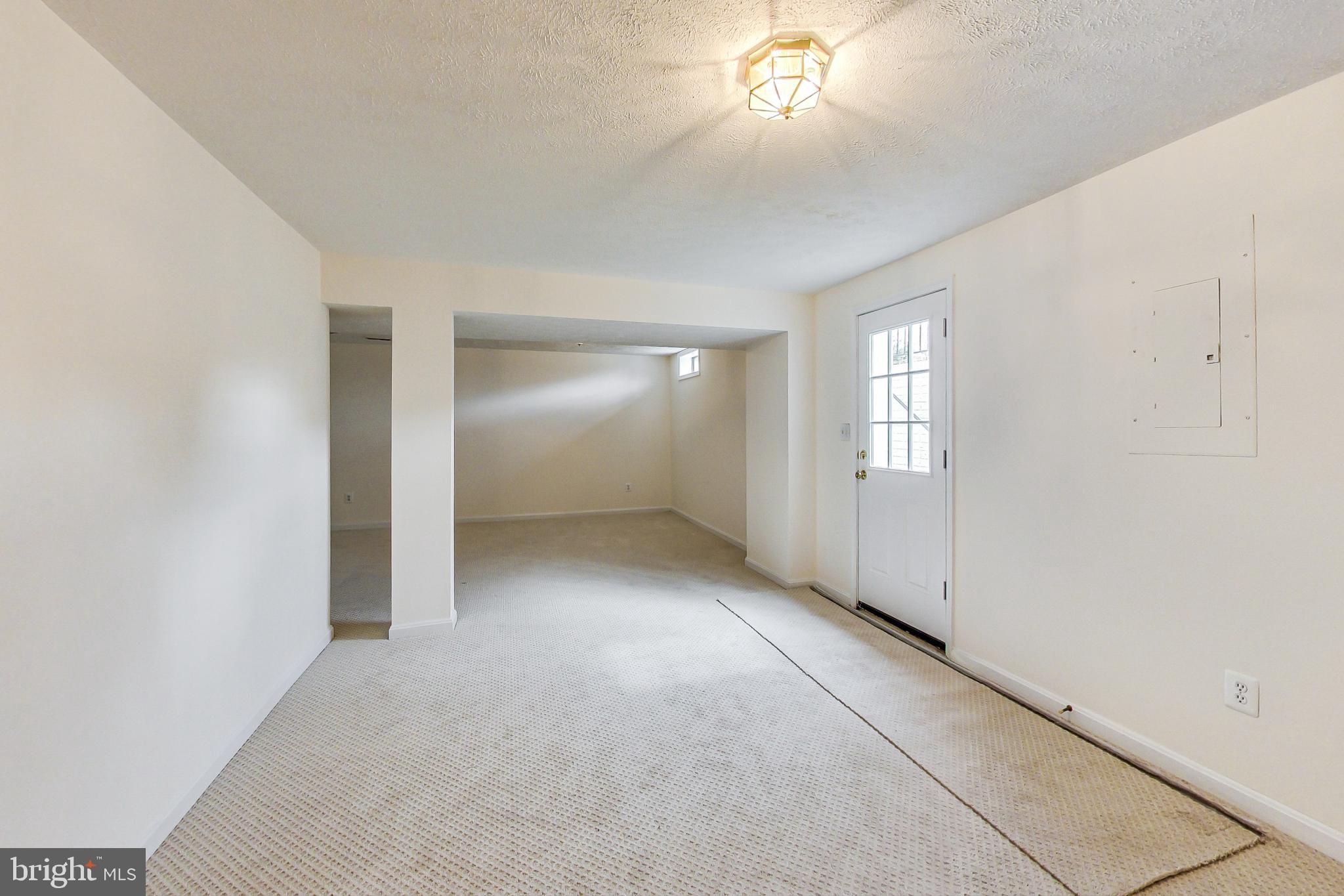 CROSSPOINTE - Residential